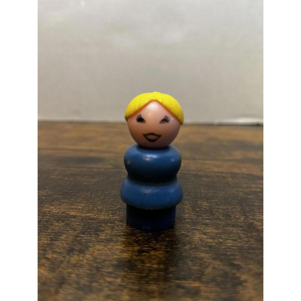 Vintage Fisher Price Little People Mom Woman Blonde Hair Blue Body Figure